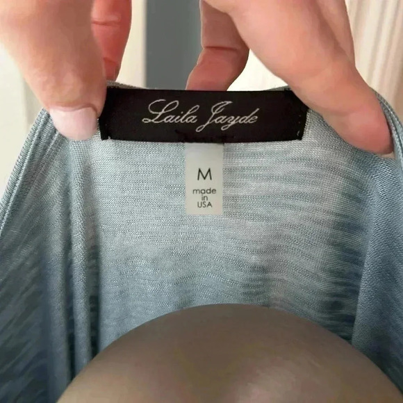 Size M light blue top by Laila Jayde - Picture 4 of 5